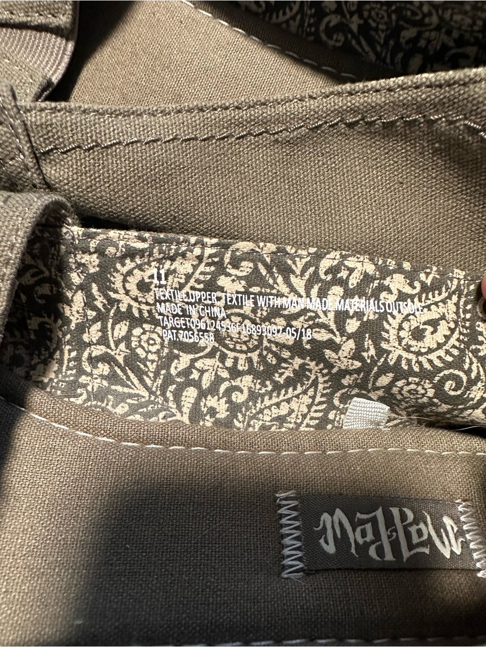 Madlove Women’s Casual Canvas Slip-On Flats - Picture 3 of 3